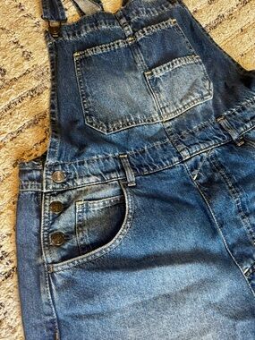 We The Free Free People Ziggy Overalls EUC size Medium